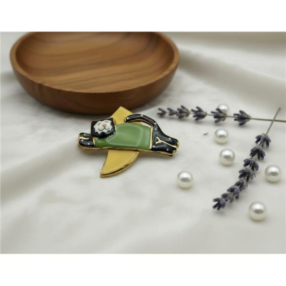 Vintage Gold Plated Porcelain Enamel Cat Brooch 2.25 Inch Multicolor Signed LM